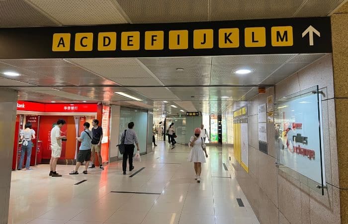 estación de metro de singapur