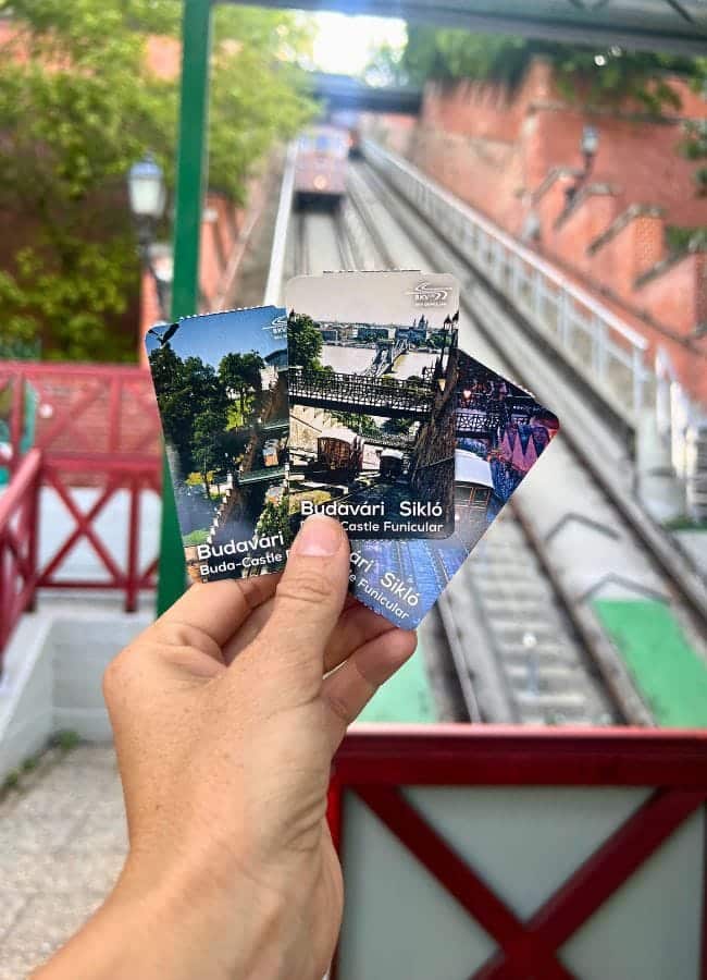Tickets del funicular para subir a la colina de Buda